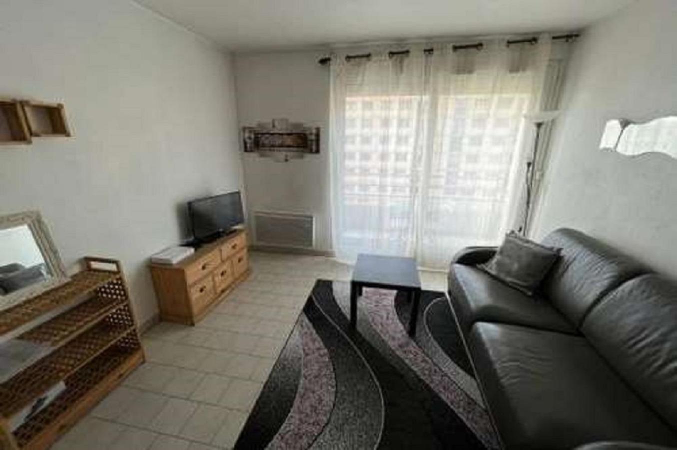Appartamento Beau studio , ensoleillé, Wifi, etage 5 ascenceur Marsiglia Esterno foto