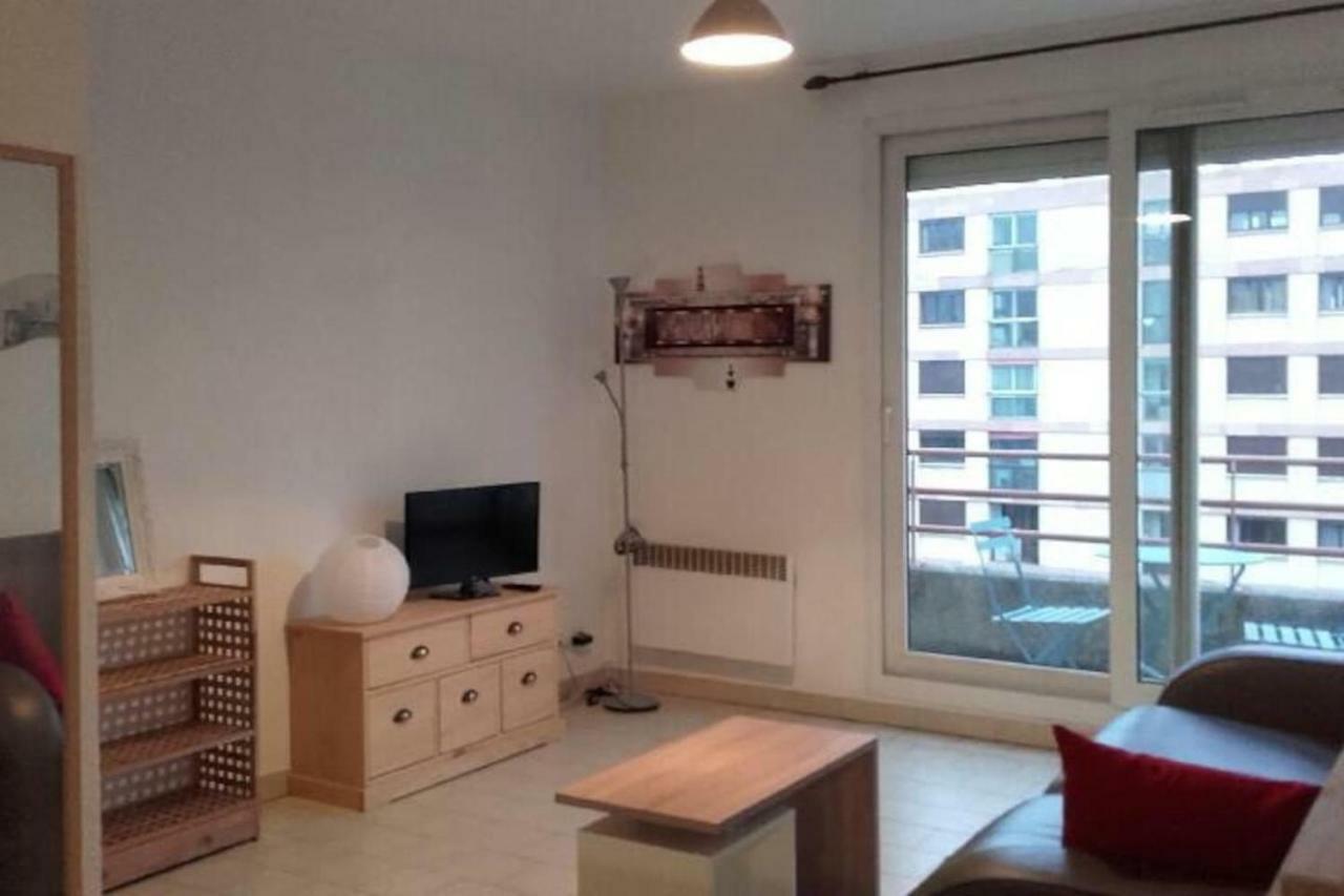 Appartamento Beau studio , ensoleillé, Wifi, etage 5 ascenceur Marsiglia Esterno foto